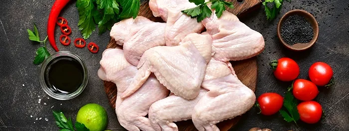 Fresh poultry meat: wings without tip from broilers.